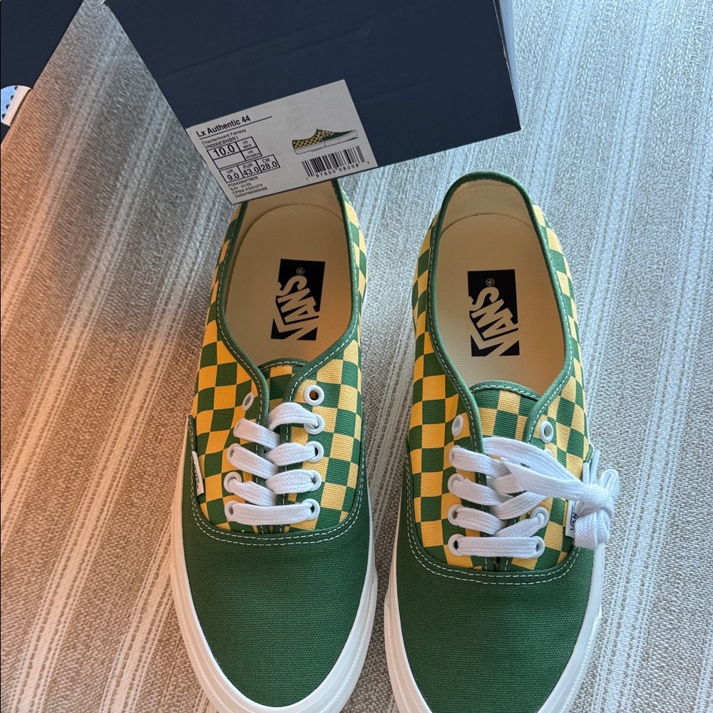 Vans OTW Lx Authentic 44 checkerboard fairway and yellow Nwt men’s 10 never worn